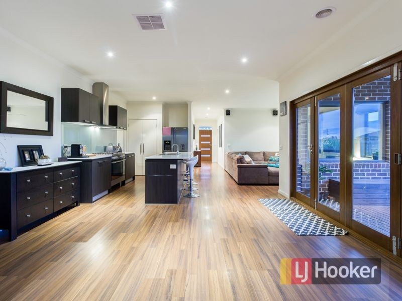 42 Flinders Park Drive, Officer VIC 3809