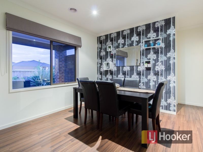 42 Flinders Park Drive, Officer VIC 3809