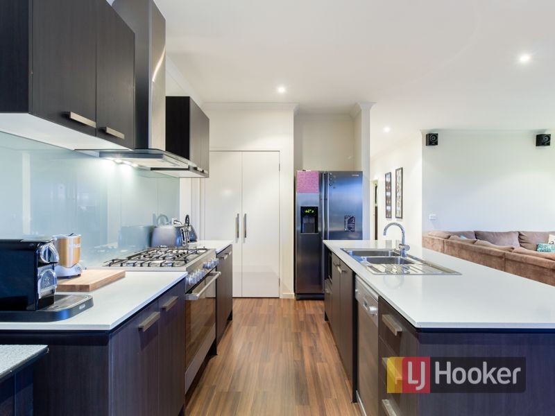 42 Flinders Park Drive, Officer VIC 3809