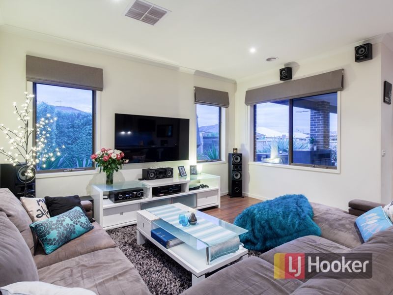 42 Flinders Park Drive, Officer VIC 3809