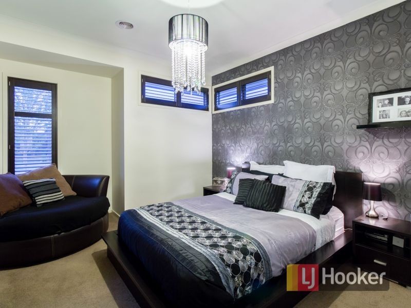 42 Flinders Park Drive, Officer VIC 3809