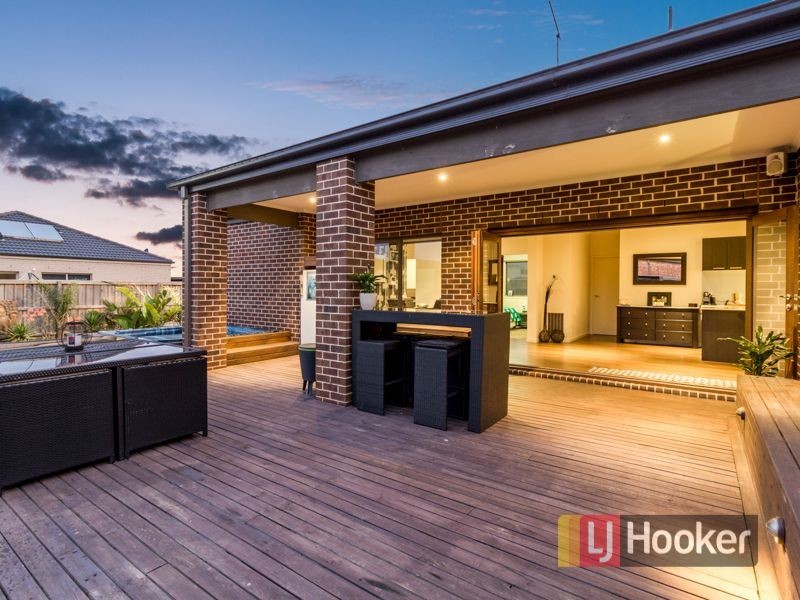 42 Flinders Park Drive, Officer VIC 3809