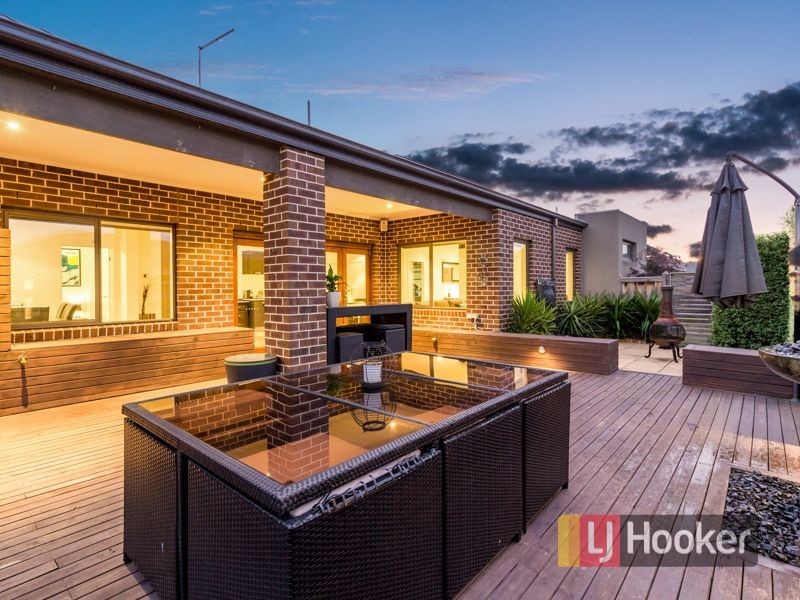 42 Flinders Park Drive, Officer VIC 3809