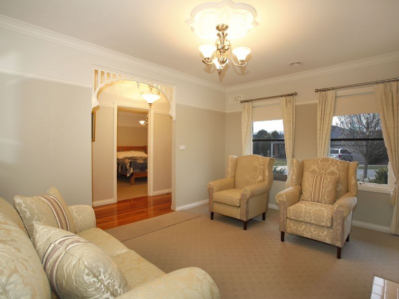 10 Michigan Grange, Pakenham VIC 3810