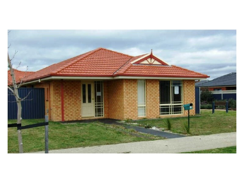 44 Shearwater Drive, Pakenham VIC 3810