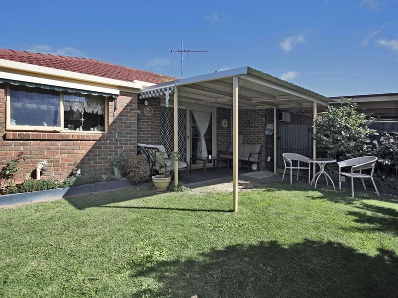2A Parman Avenue, Pakenham VIC 3810