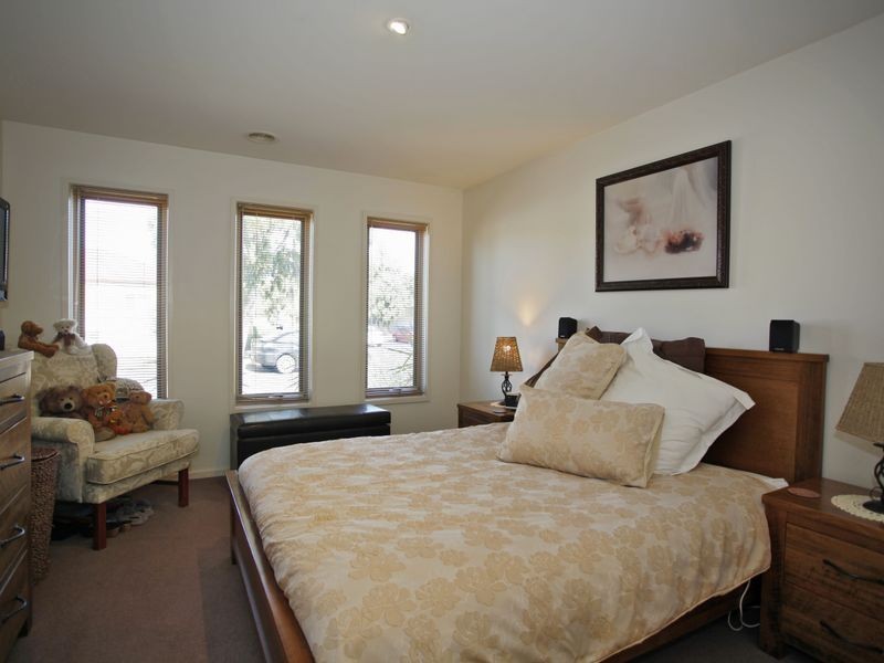 13 Willowbank Pocket, Pakenham VIC 3810