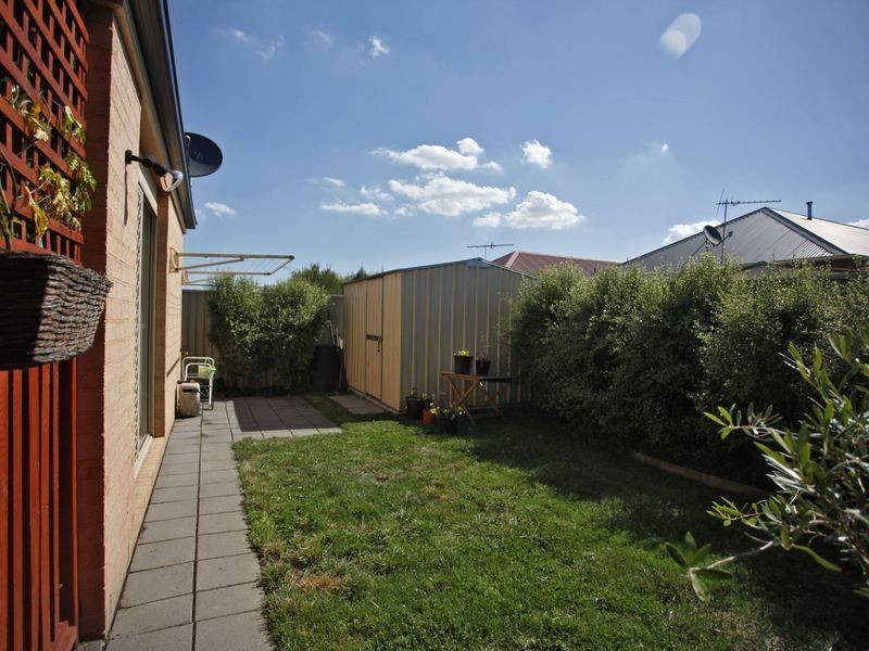 13 Willowbank Pocket, Pakenham VIC 3810