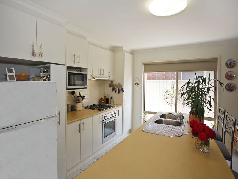 13 Willowbank Pocket, Pakenham VIC 3810