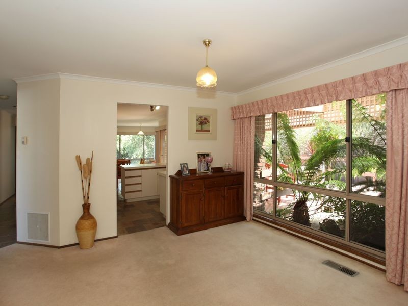 5 Nathan Court, Pakenham VIC 3810