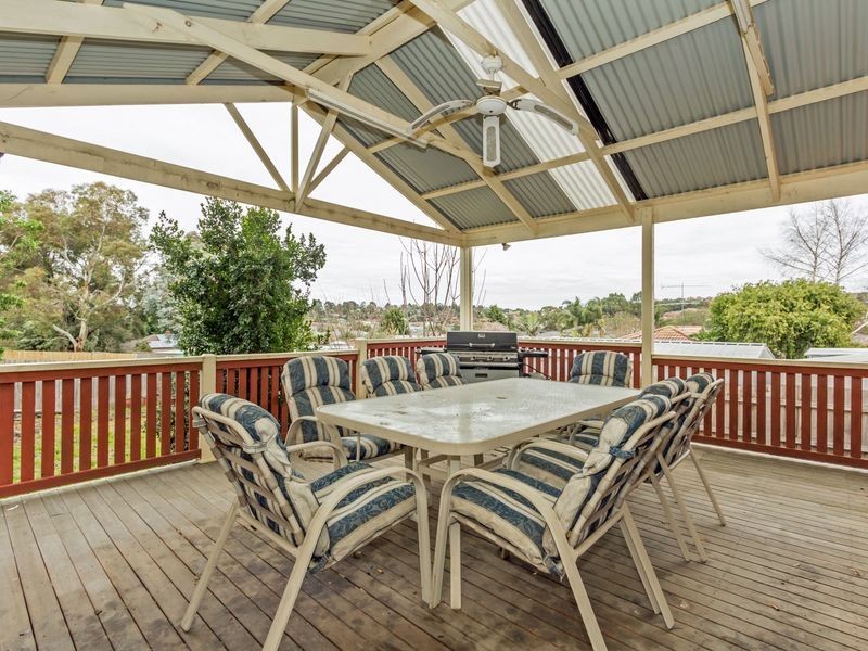 15 Nathan Court, Pakenham VIC 3810