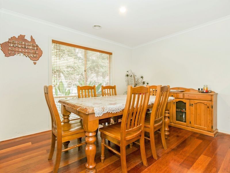 15 Nathan Court, Pakenham VIC 3810