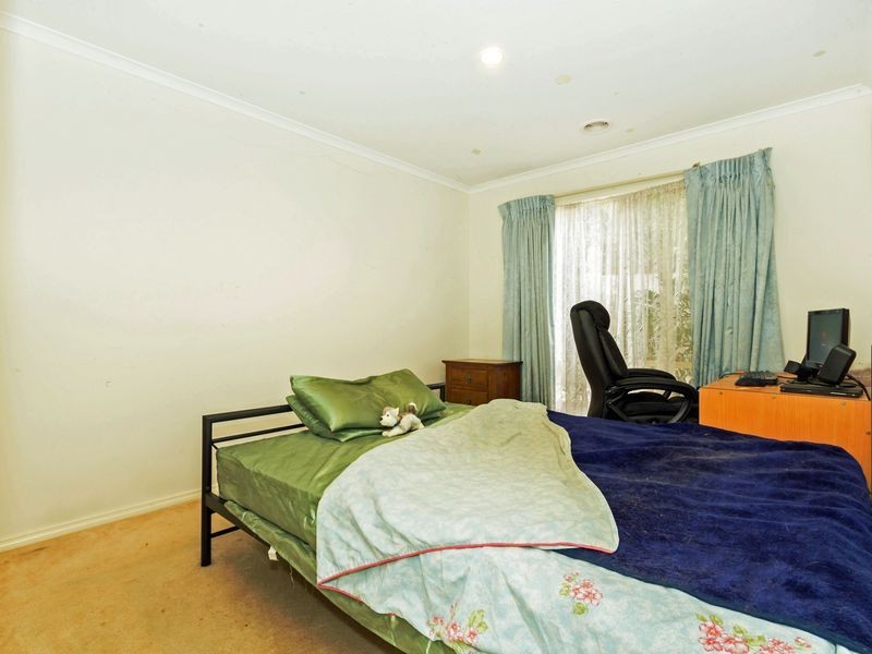 15 Nathan Court, Pakenham VIC 3810