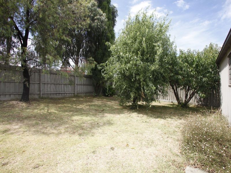90 Eagle Drive, Pakenham VIC 3810