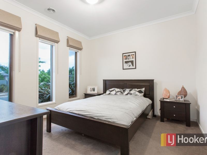 32 Cormorant Parade, Pakenham VIC 3810