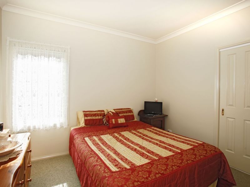 4 Genoa Grove, Pakenham VIC 3810