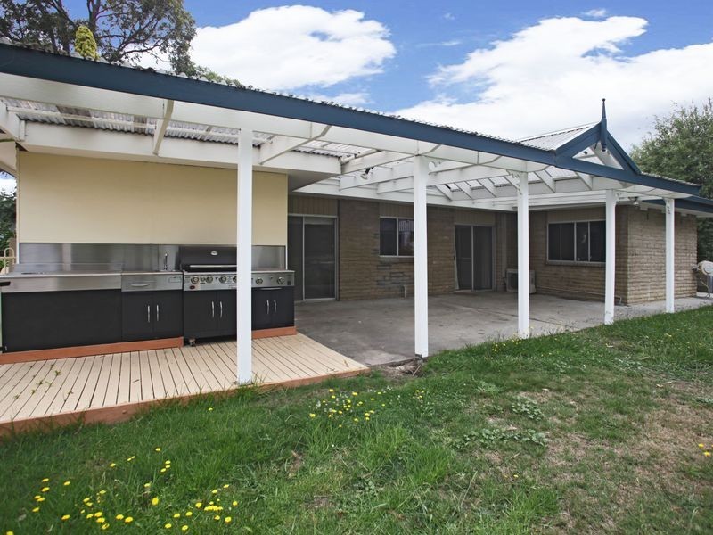 7 Highview Court, Pakenham VIC 3810