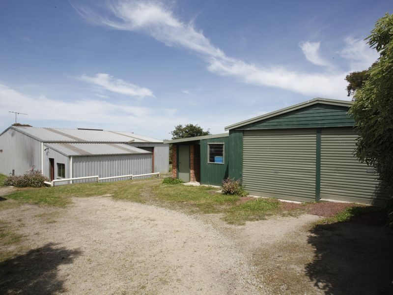 37 Jefferson Road, Garfield VIC 3814