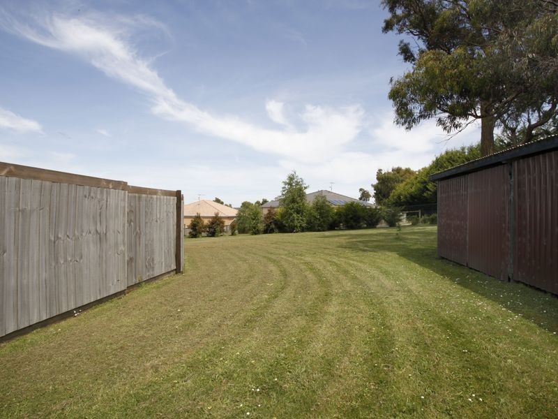 37 Jefferson Road, Garfield VIC 3814