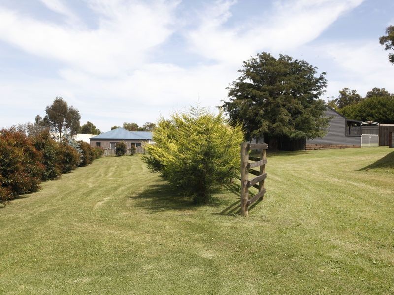 37 Jefferson Road, Garfield VIC 3814