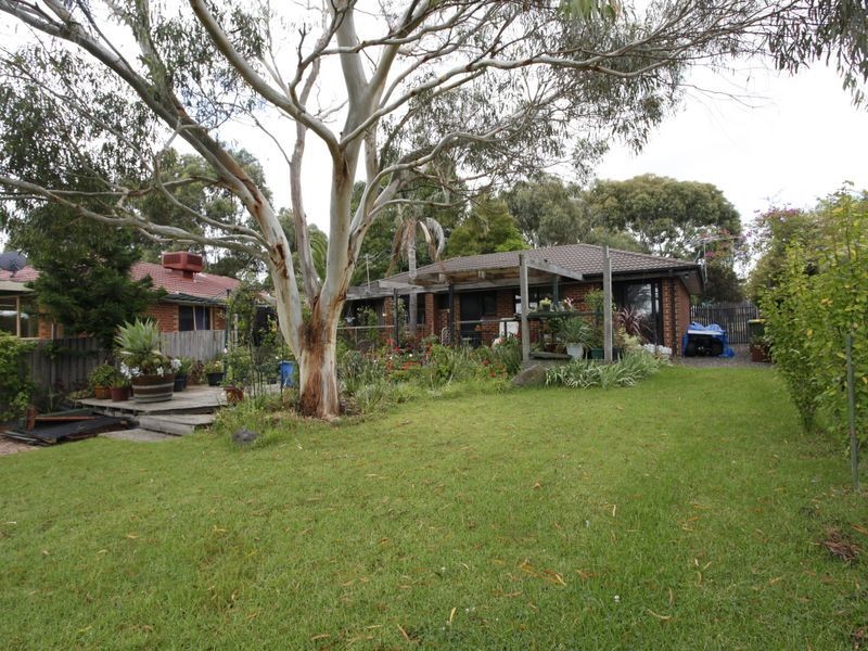 39 Meeking Drive, Pakenham VIC 3810