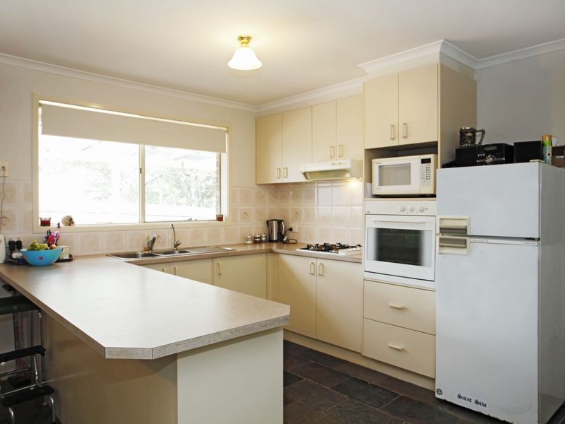 1 Paramount Way, Pakenham VIC 3810