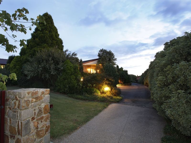 19 Wallangara Drive, Pakenham VIC 3810