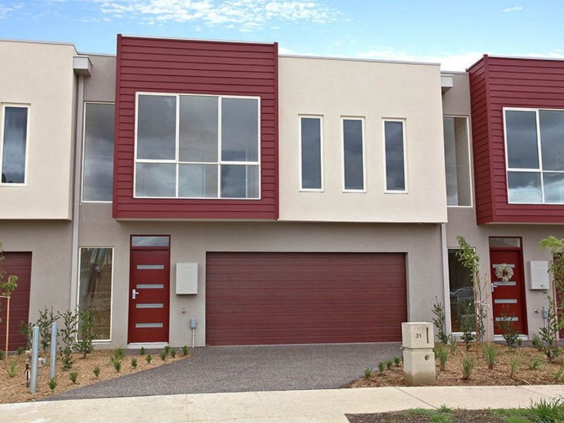 31 Albatross Drive, Pakenham VIC 3810