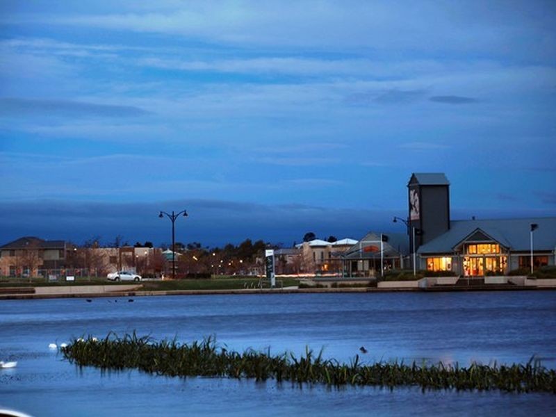 31 Albatross Drive, Pakenham VIC 3810