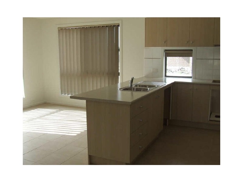 10 Valencia Lane, Pakenham VIC 3810