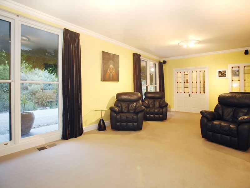 15 Buckland Lane, Pakenham Upper VIC 3810