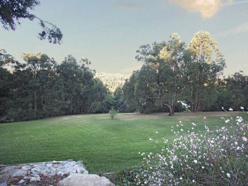 15 Buckland Lane, Pakenham Upper VIC 3810