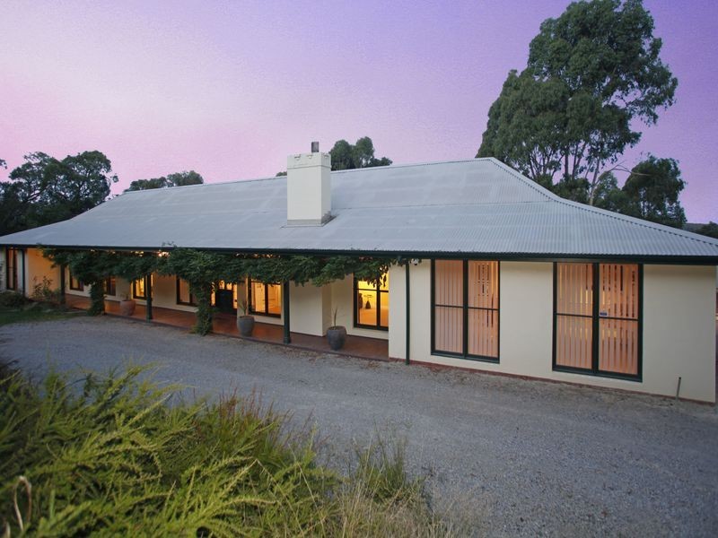 15 Buckland Lane, Pakenham Upper VIC 3810