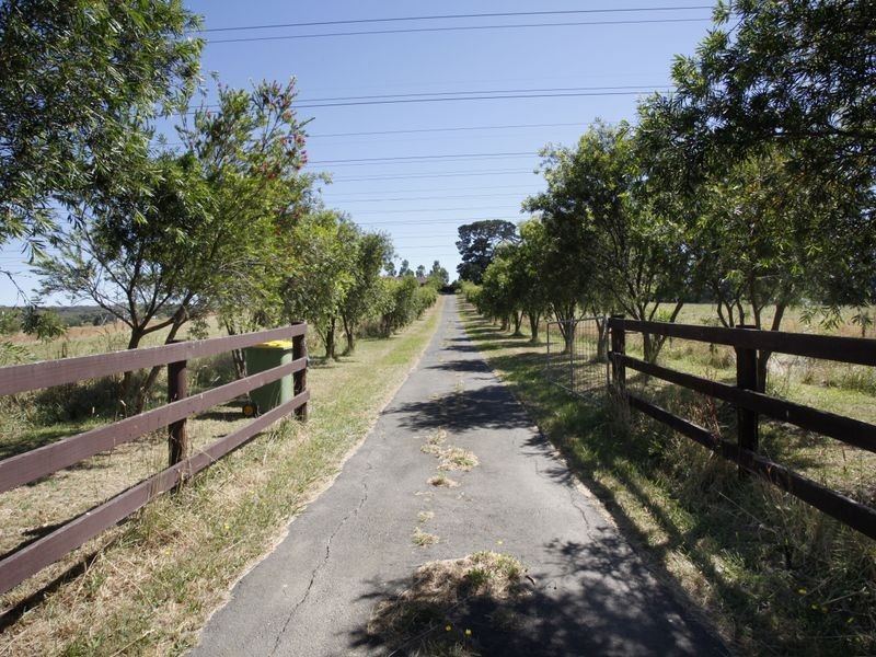 414 Brown Road, Officer VIC 3809