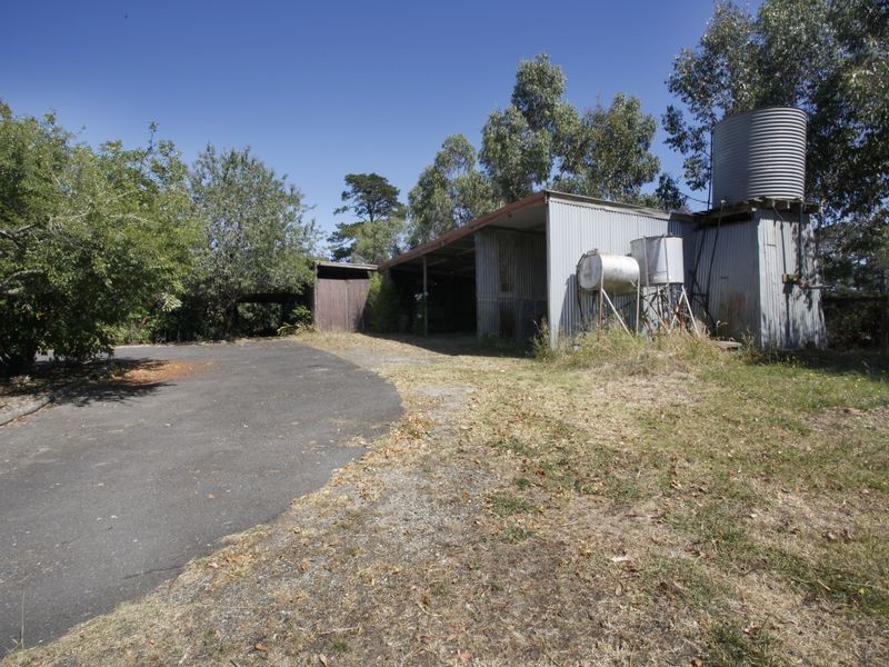 414 Brown Road, Officer VIC 3809