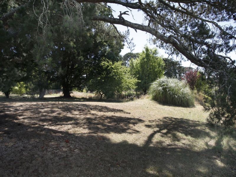 414 Brown Road, Officer VIC 3809