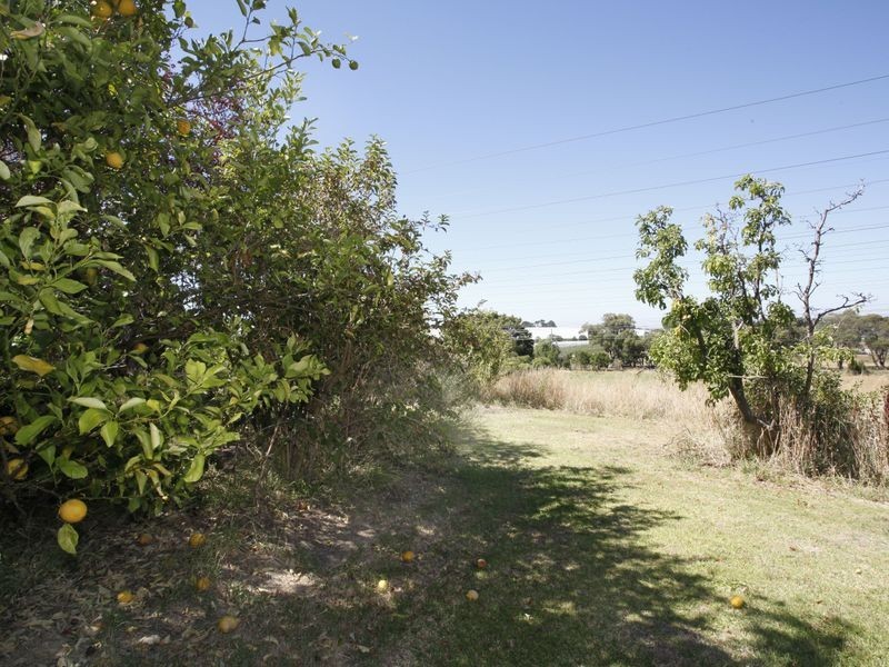 414 Brown Road, Officer VIC 3809