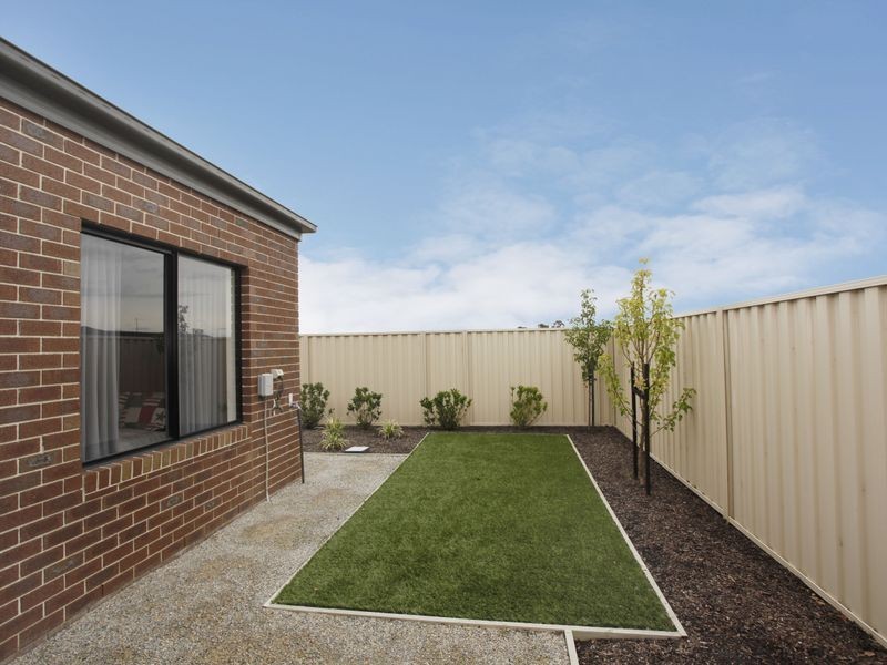 Lot 8/7 Caversham Drive, Pakenham VIC 3810