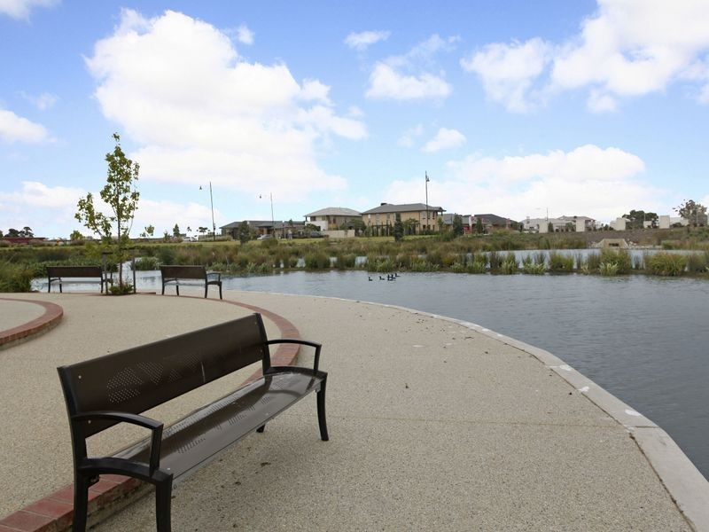 Lot 8/7 Caversham Drive, Pakenham VIC 3810