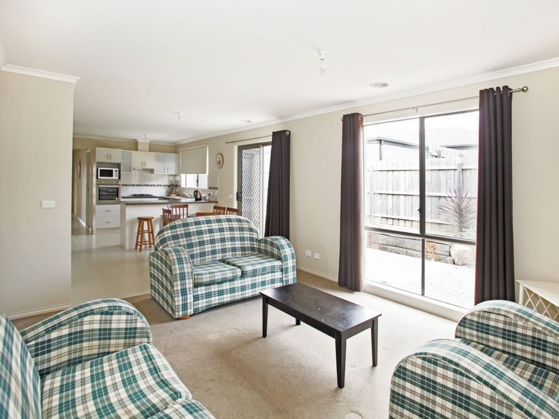 4 Diston Court, Pakenham VIC 3810