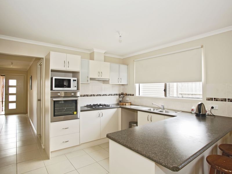 4 Diston Court, Pakenham VIC 3810