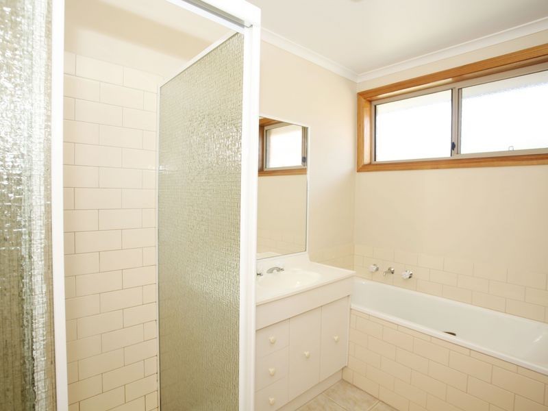 1 Mark Place, Pakenham VIC 3810