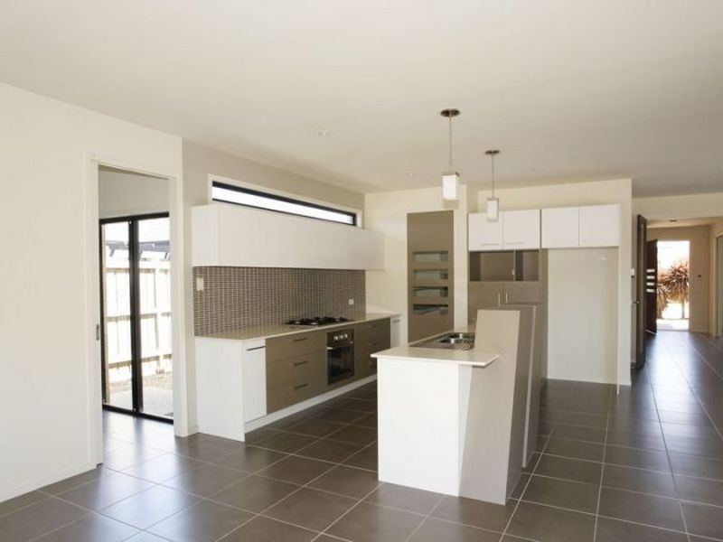 11 Reidel Avenue, Pakenham VIC 3810