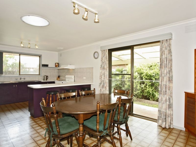 47 Sybella Avenue, Koo Wee Rup VIC 3981