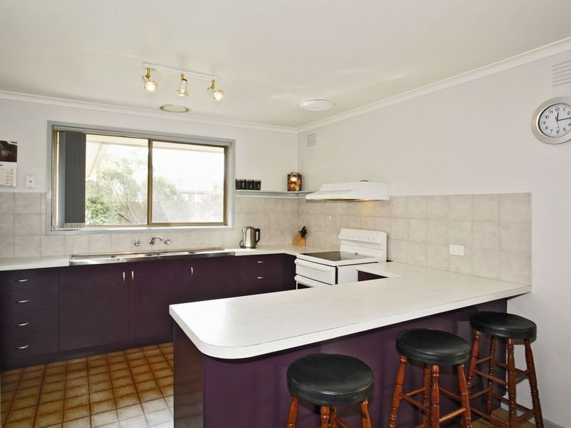 47 Sybella Avenue, Koo Wee Rup VIC 3981