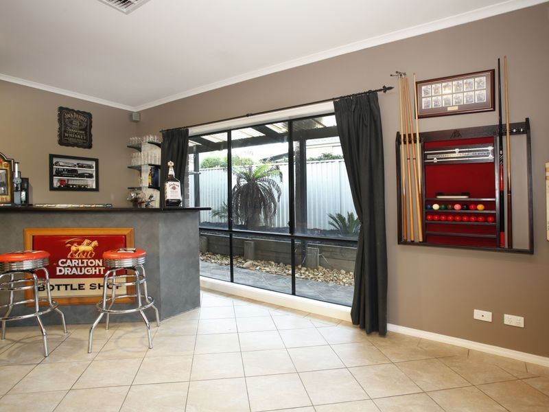 13 Charlotte Pass, Pakenham VIC 3810