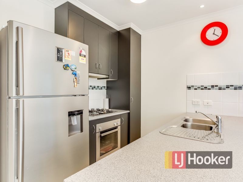 16/103 Army Road, Pakenham VIC 3810