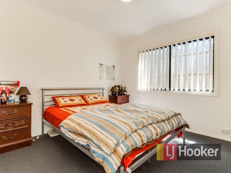 16/103 Army Road, Pakenham VIC 3810