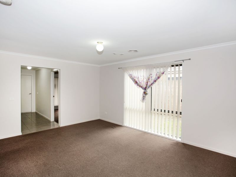 50 Pommel Street, Pakenham VIC 3810