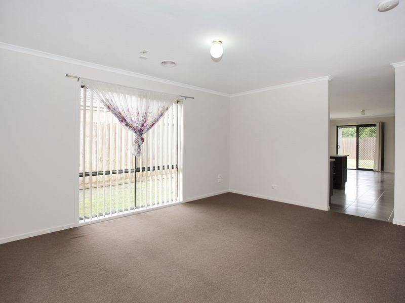 50 Pommel Street, Pakenham VIC 3810